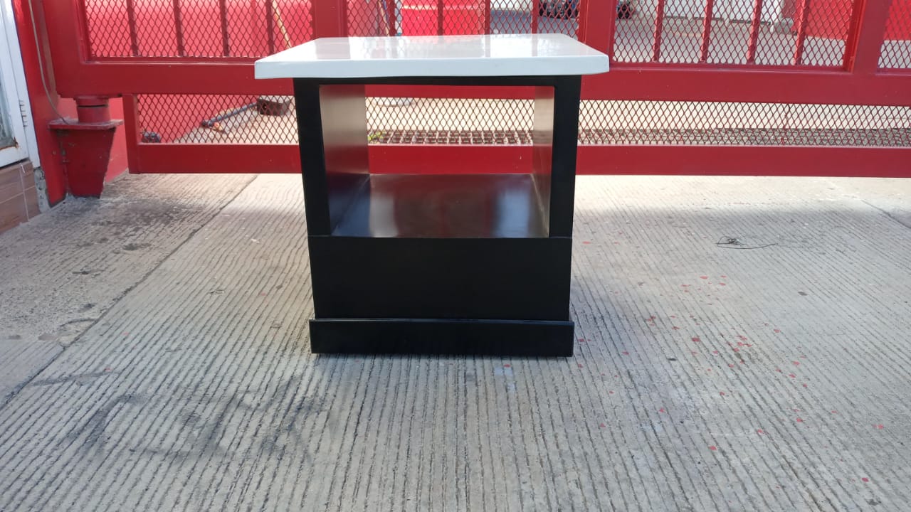 MESA LATERAL LUGO 60X60  N. 0549-B   MUEBLERIA SAUCEDA  GTO