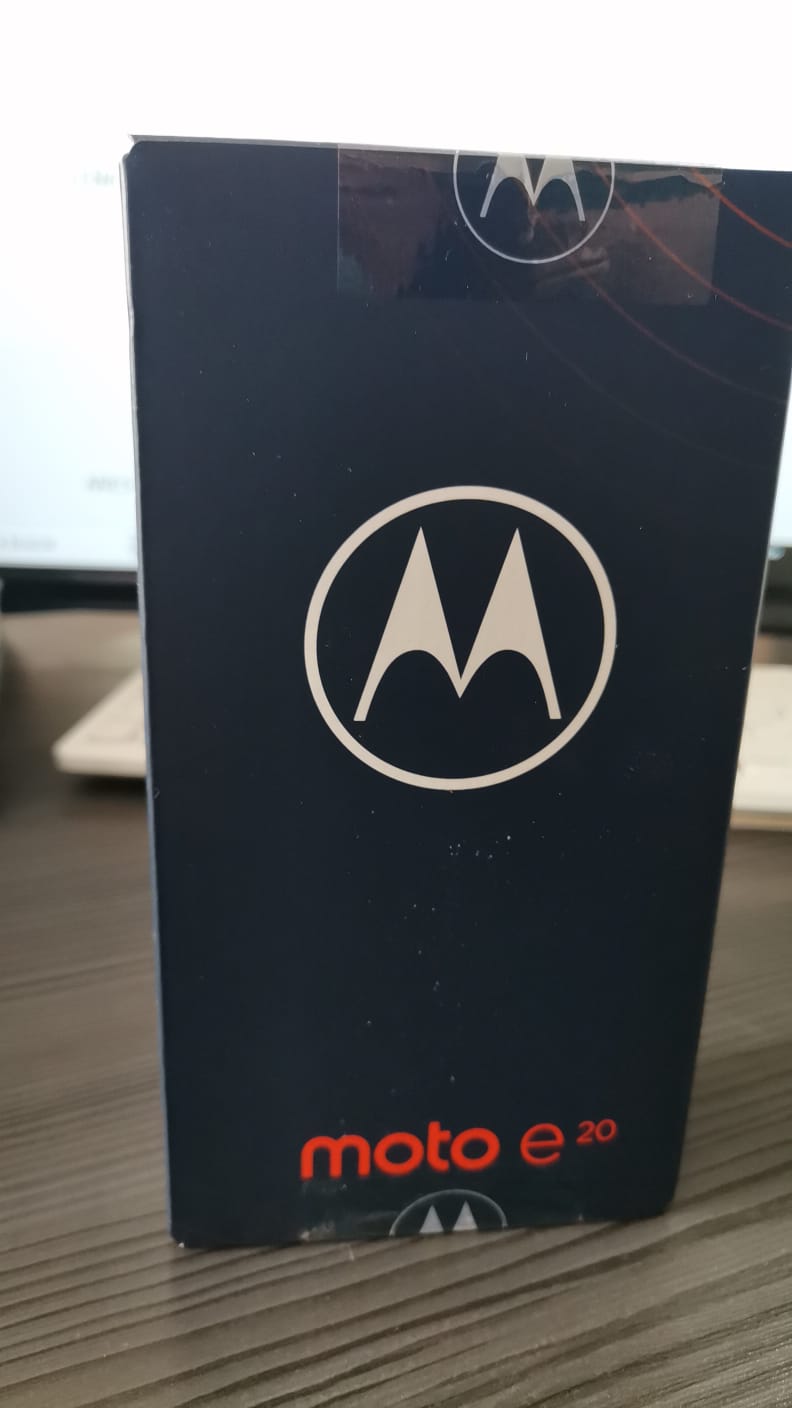 CELULAR MOTOROLA  e20   32GB     NOTA. 4700