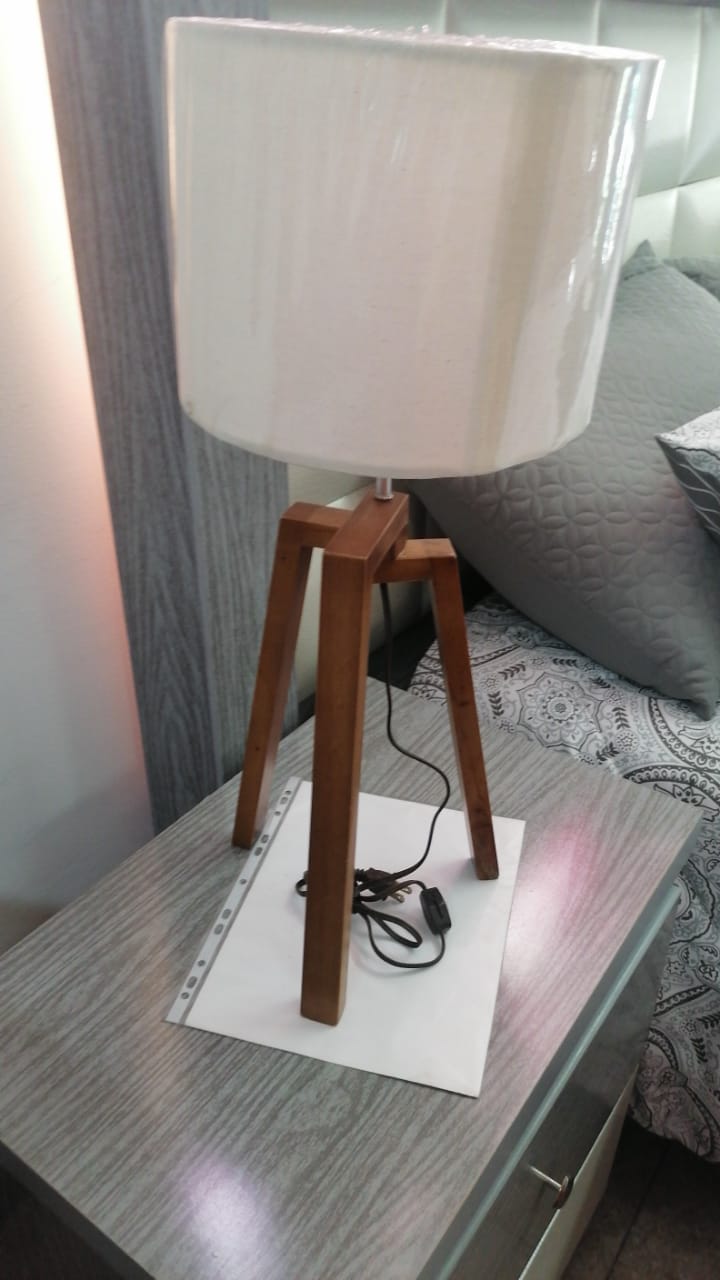 PAR DE LAMPARAS DE BURO CAOBA   LIQUIDACION   4907