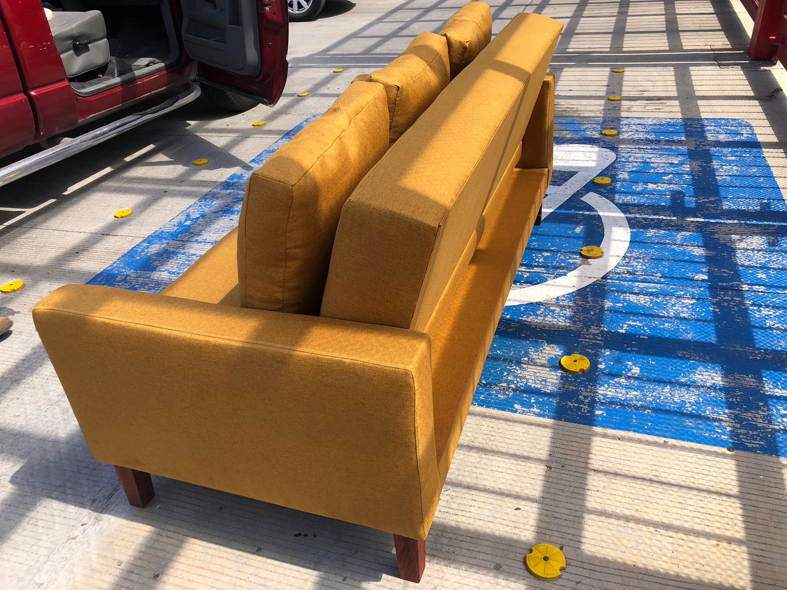 SOFA CAMA MARRAKESH TRES POSICIONES TELA  MICHEL MOSTAZA   INCLUYE 3 COJINES MEDIDAS PATA  COLOR CAO