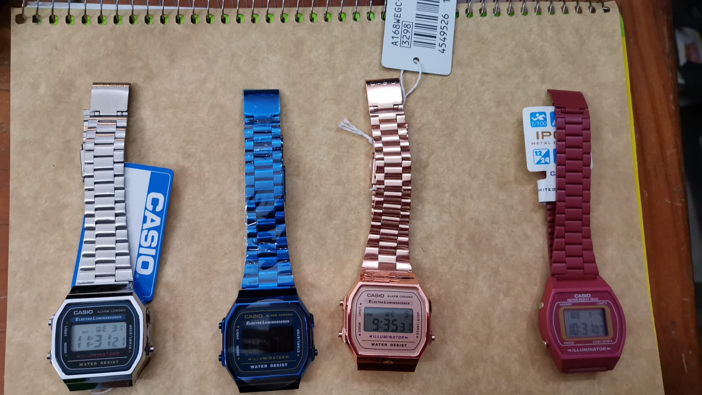 RELOJ CASIO VARIOS COLORES      LIQUIDACIO    NOTA.  0590-B        BETO