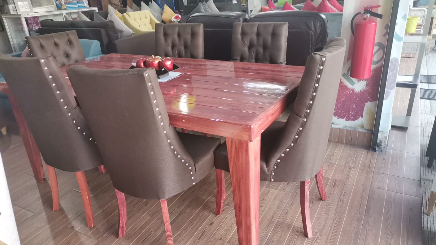 COMEDOR PARA   6  PRS MODELO BENETON ACABADO EN MADERA 100% PINO COLOR CAOBA INGLES BARNIZADO EN POL